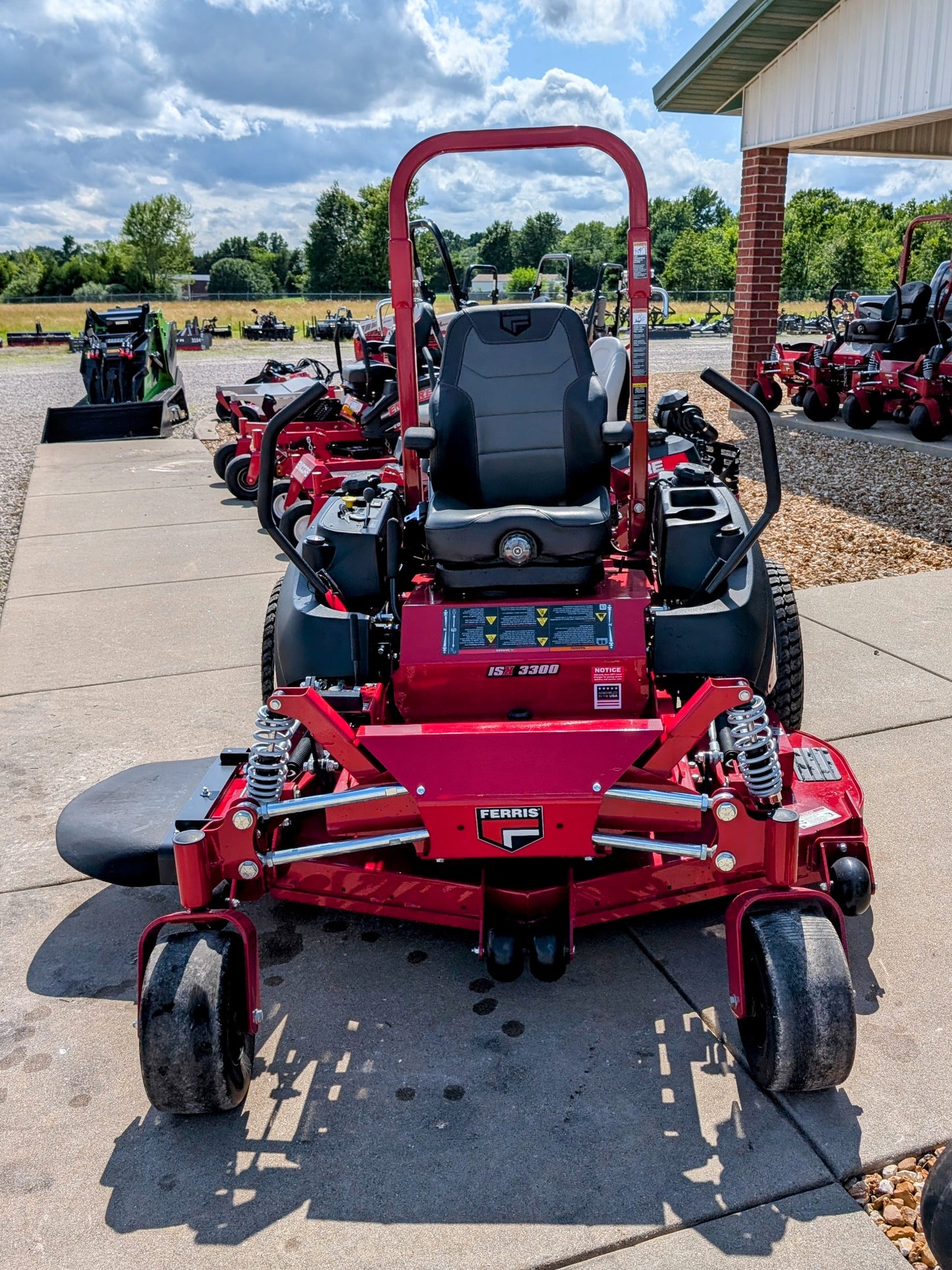 Ferris ISX 3300 Zero Turn Mower 60" Vanguard 40HP - 5902064