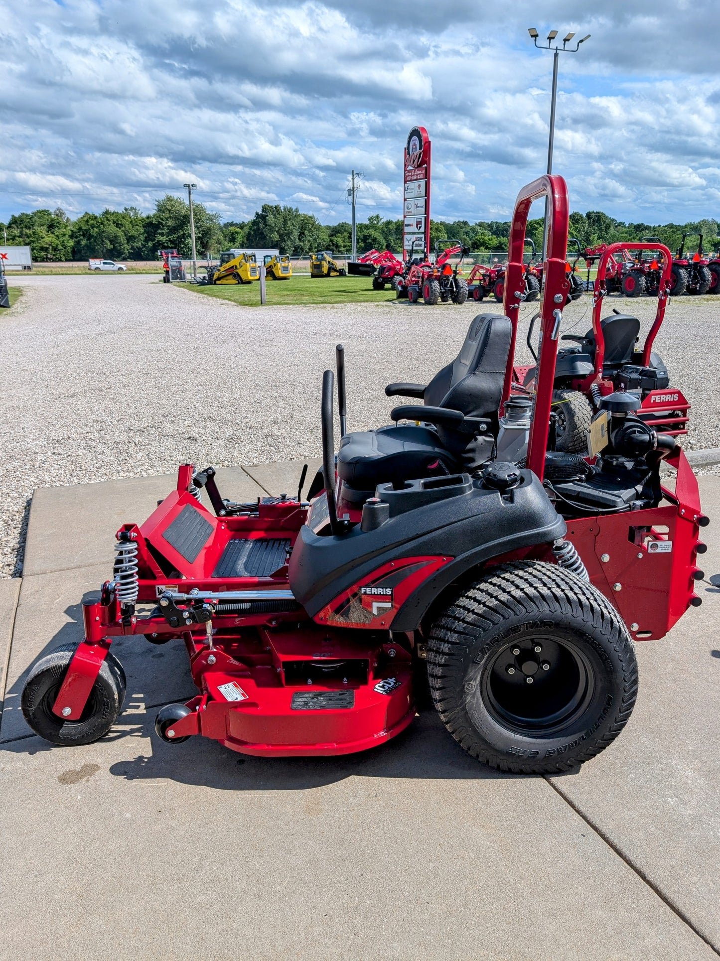 Ferris ISX 3300 Zero Turn Mower 60" Vanguard 40HP - 5902064