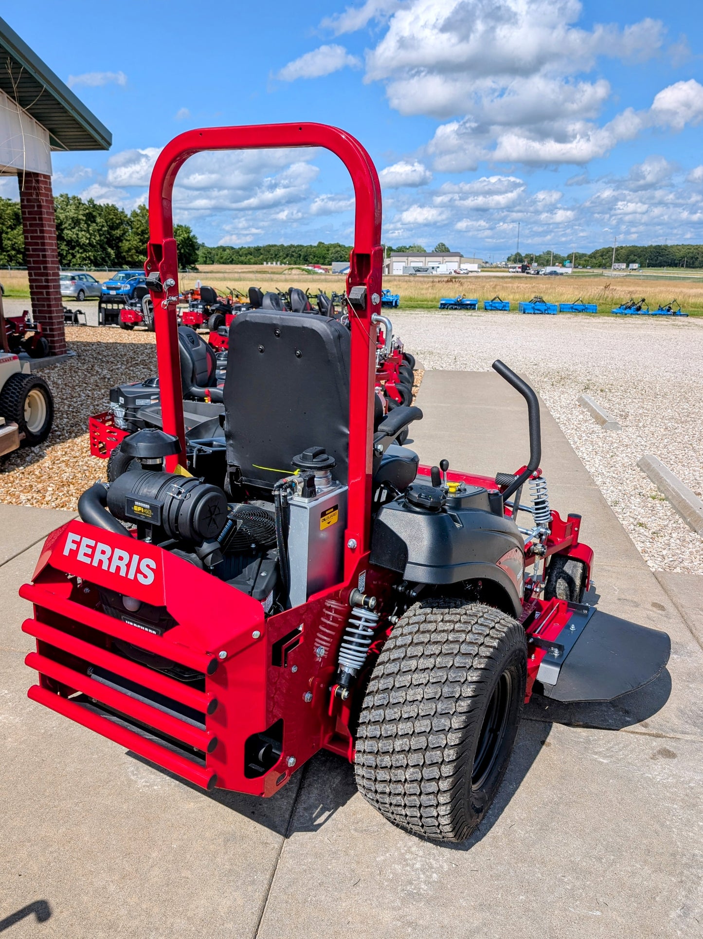 Ferris ISX 3300 Zero Turn Mower 60" Vanguard 40HP - 5902064