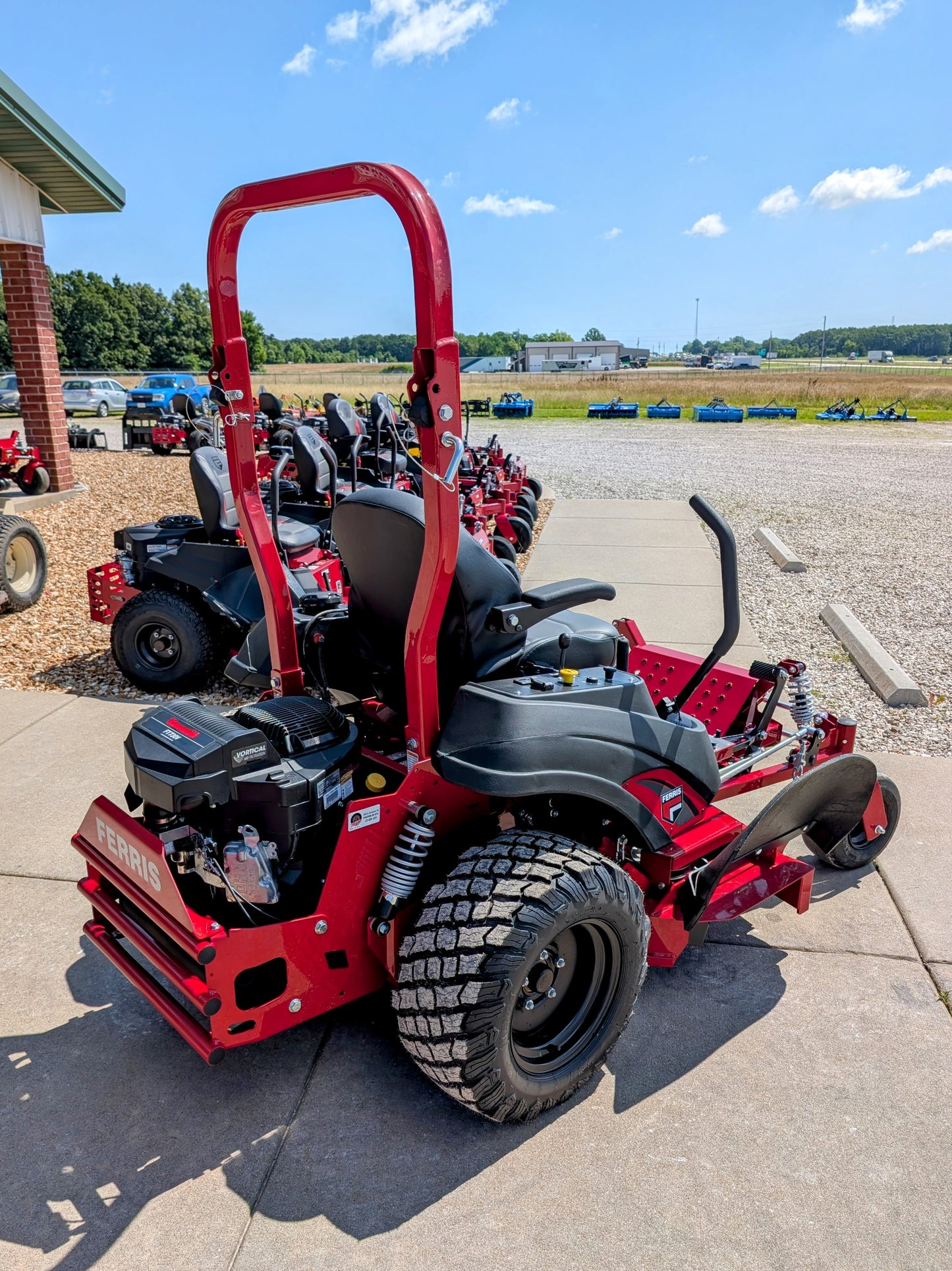 FERRIS ISX™ 800 Zero Turn Mower 24 HP Kawasaki, 52" Deck - 5902155