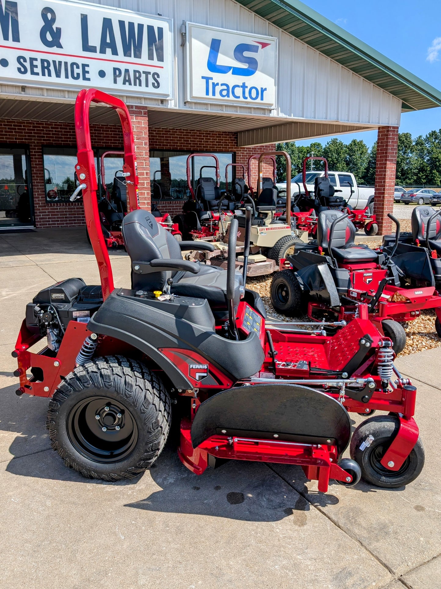Ferris ISX™ 800 Zero Turn Mower 60" Kawasaki 26HP - 5902074