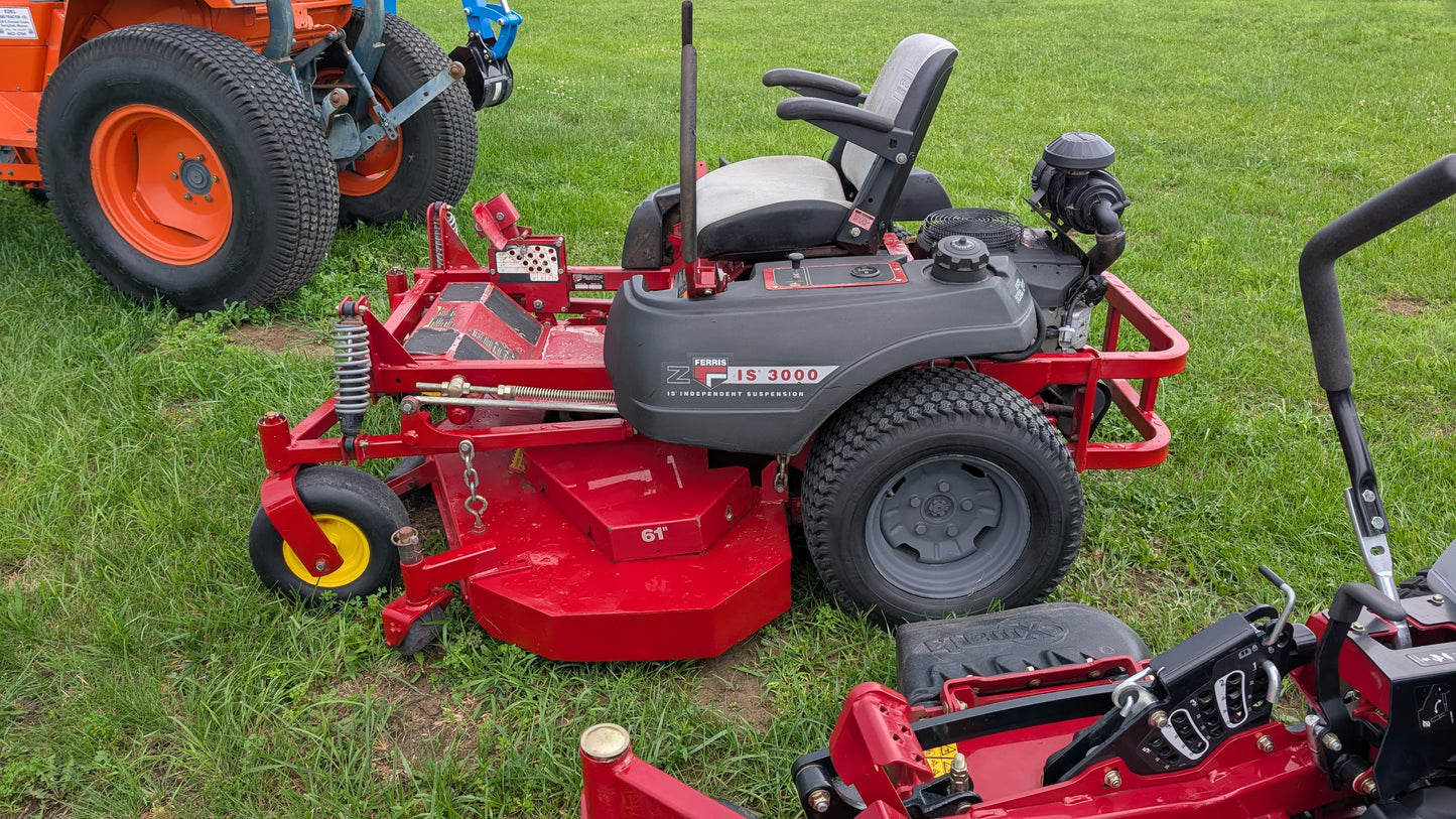 (CONSIGNMENT) FERRIS IS3000 61" Deck 25HP Kawasaki - CONFER_IS3000