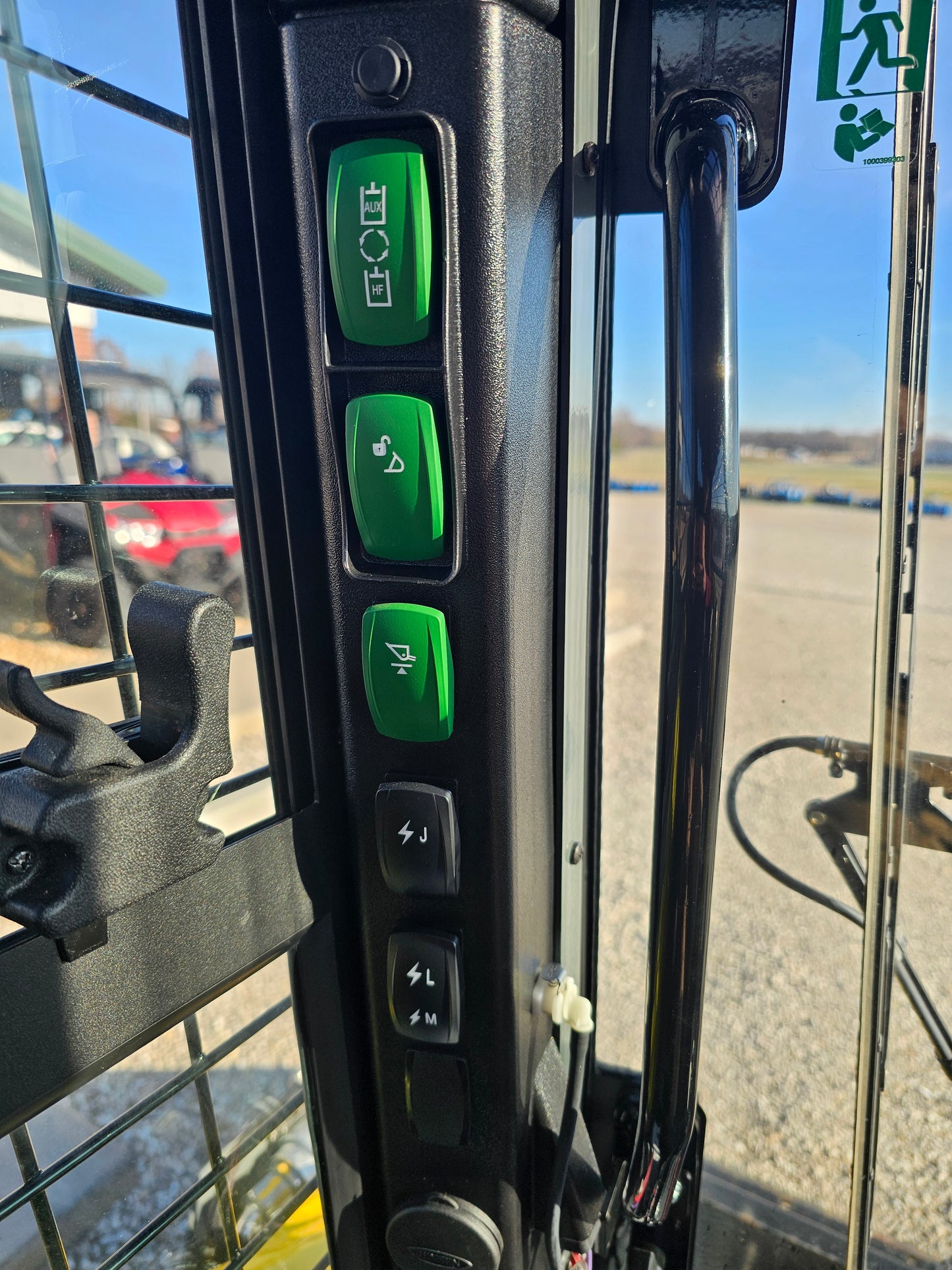 $65,900 WACKER NEUSON ST31 PREMIUM CAB - CASH PRICE: $65,900 after REBATE