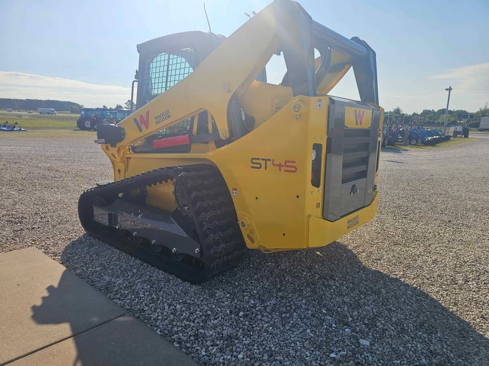 $82,900 WACKER NEUSON ST45 PREMIUM CAB CASH PRICE AFTER REBATES: $82,900