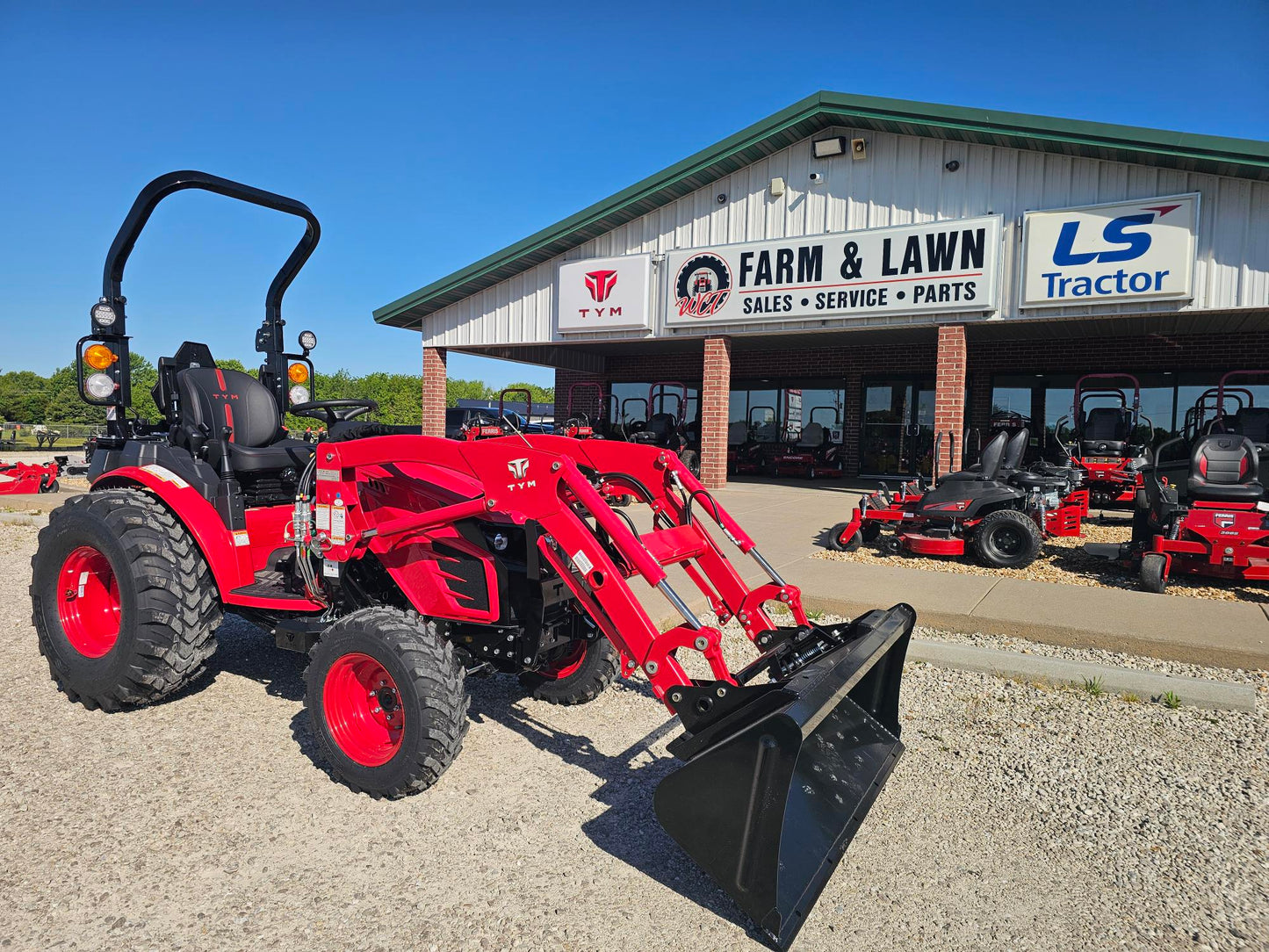 TYM T2025P, 24.7HP HST, 4WD, DIESEL TRACTOR