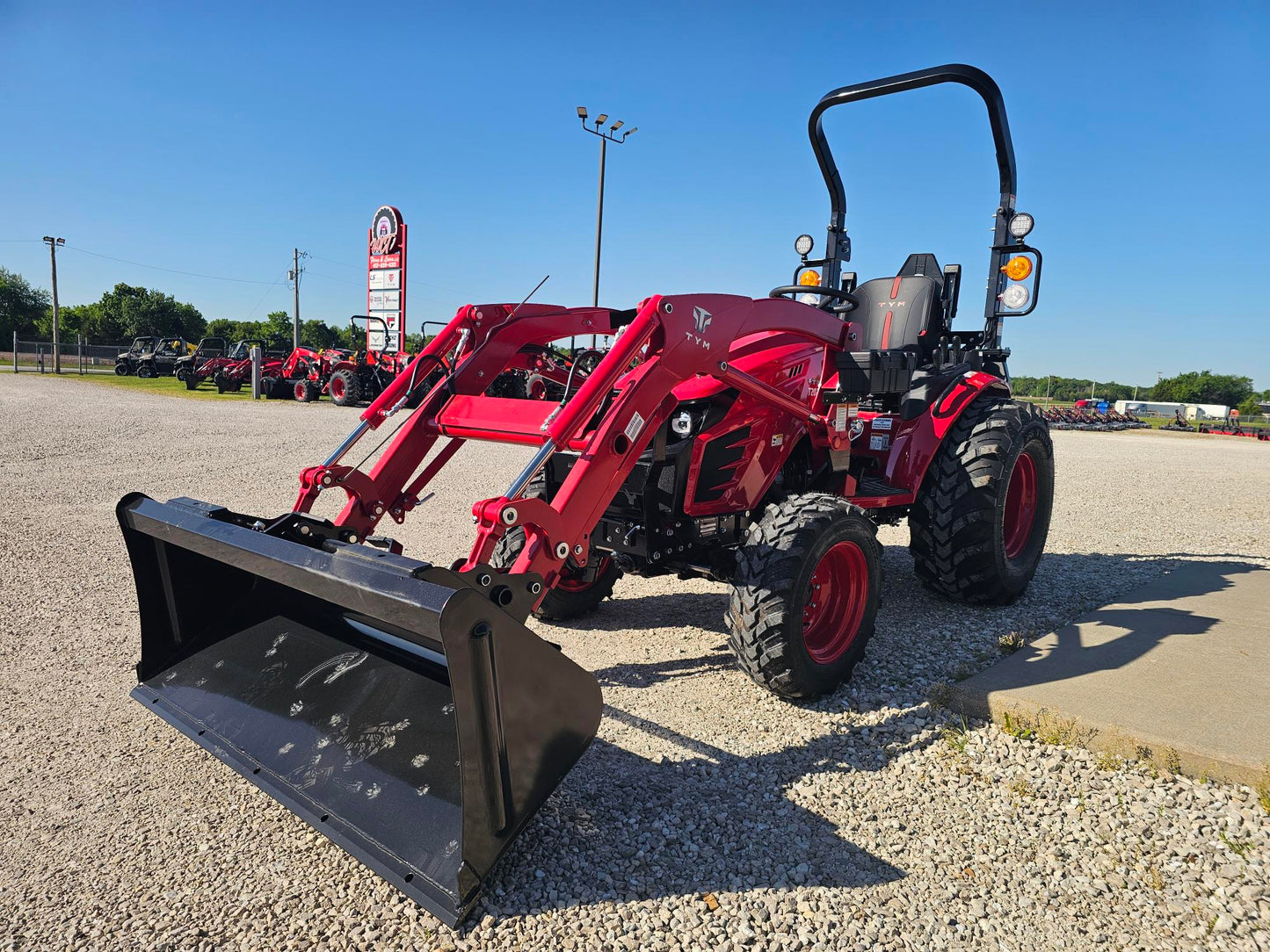 TYM T2025P, 24.7HP HST, 4WD, DIESEL TRACTOR