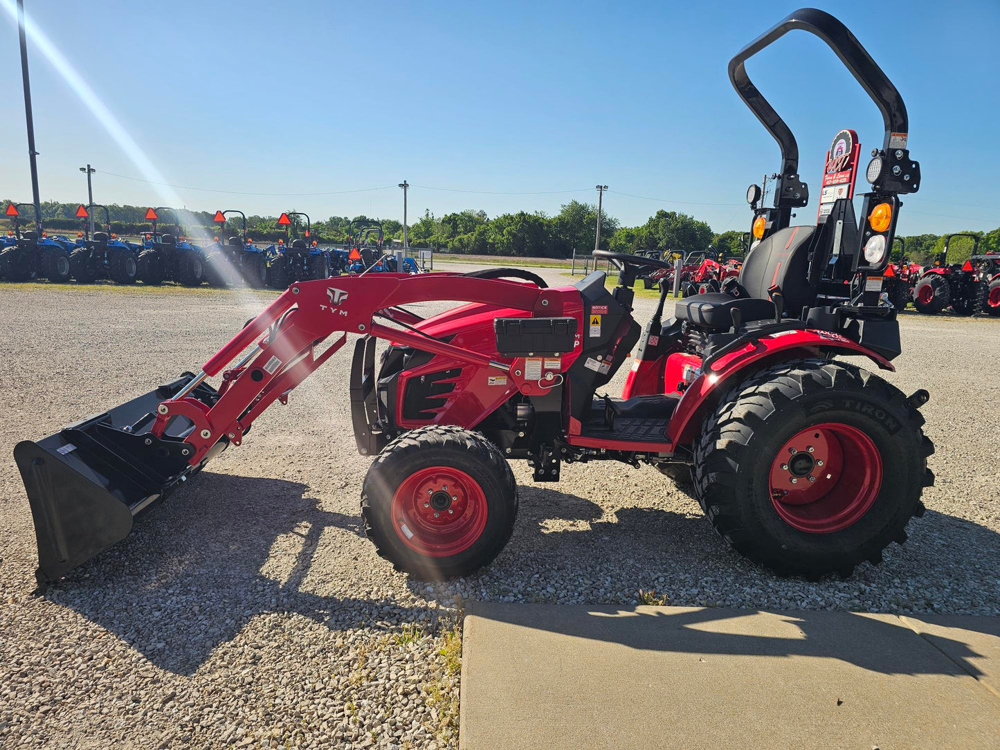 TYM T2025P, 24.7HP HST, 4WD, DIESEL TRACTOR