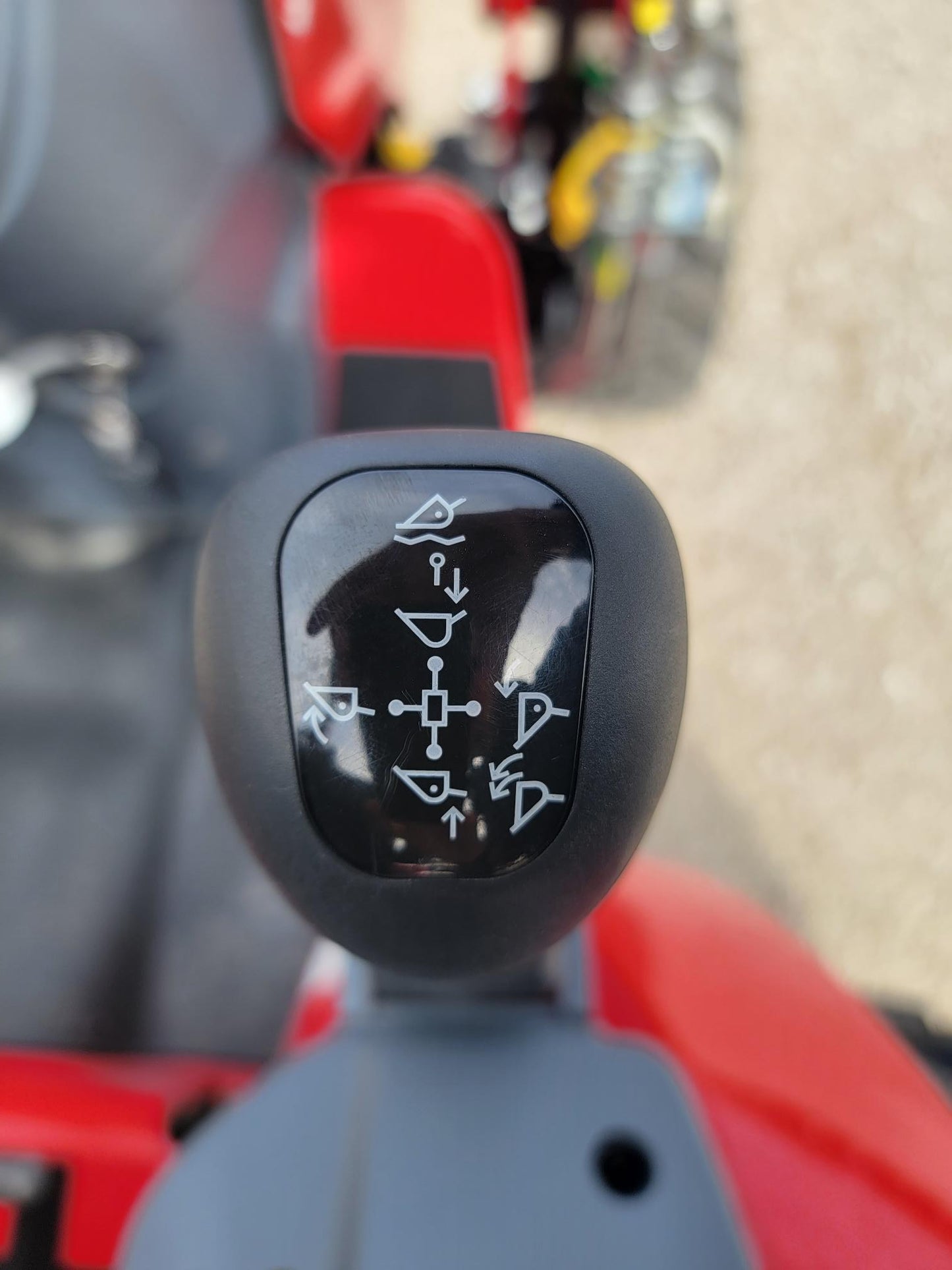 TYM T25 TRACTOR - 24.7HP, HST