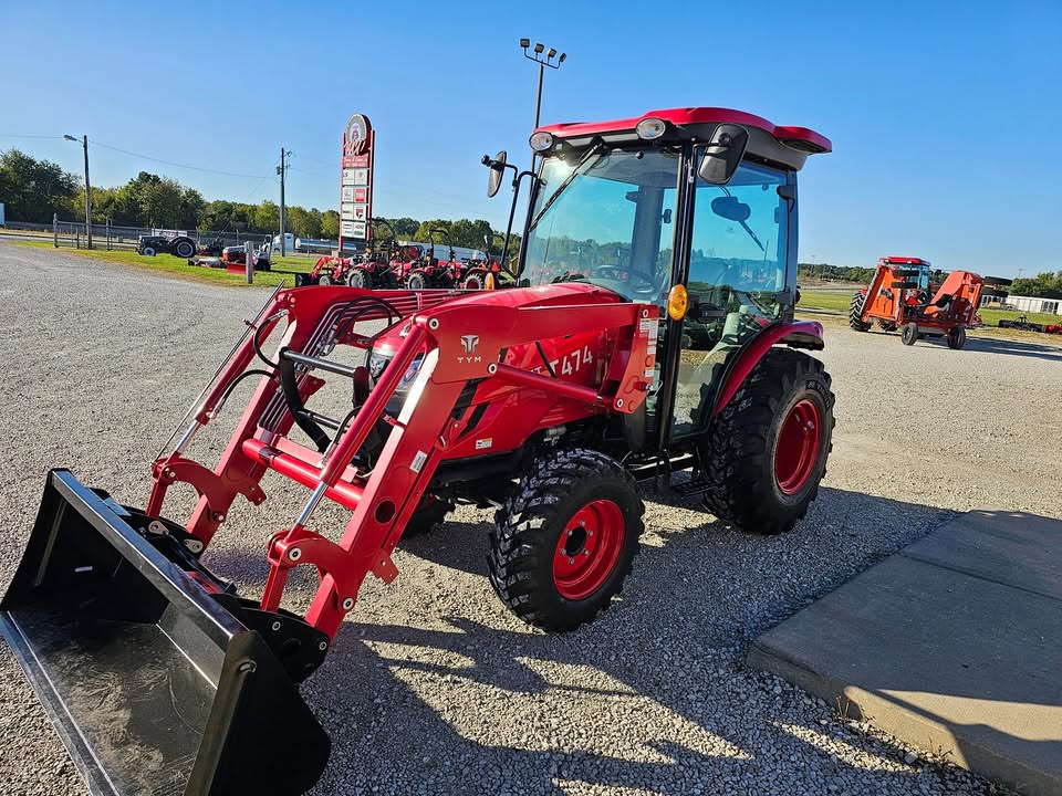TYM T474HC CAB TRACTOR - 48.3HP, HST