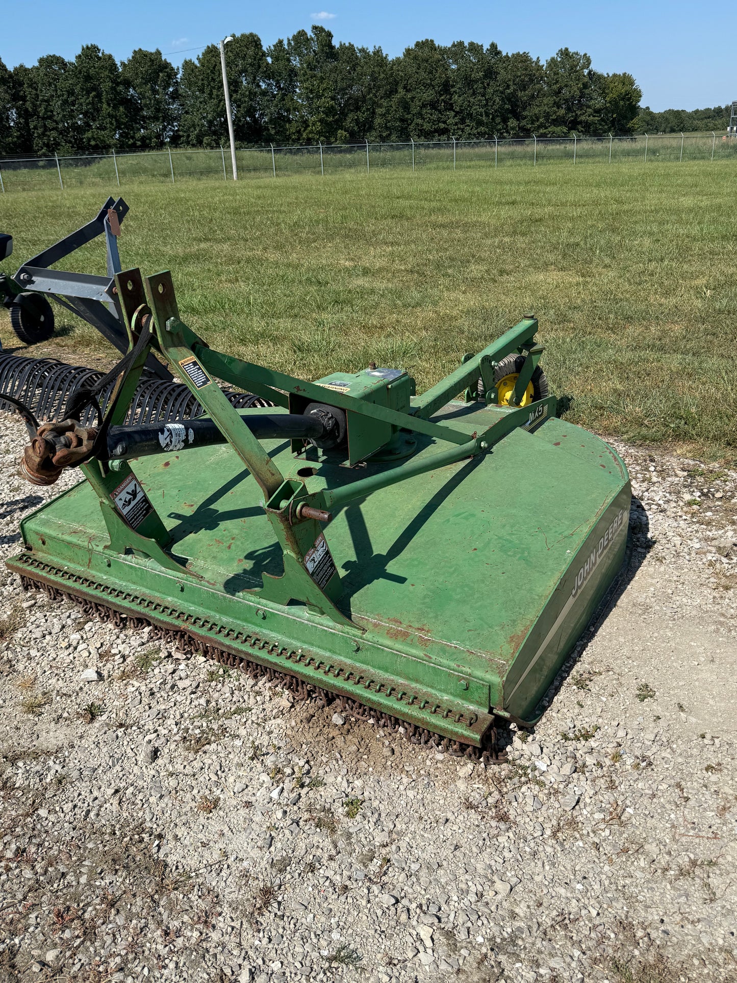 USED JOHN DEERE MX, 5ft cutter