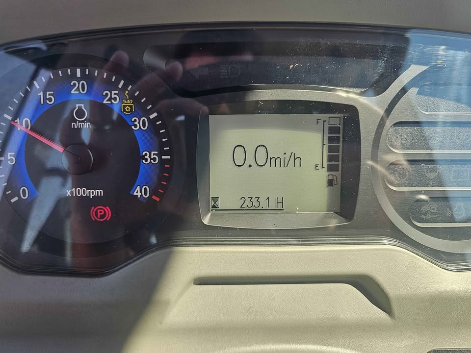 USED TYM T574HC--233 HOURS