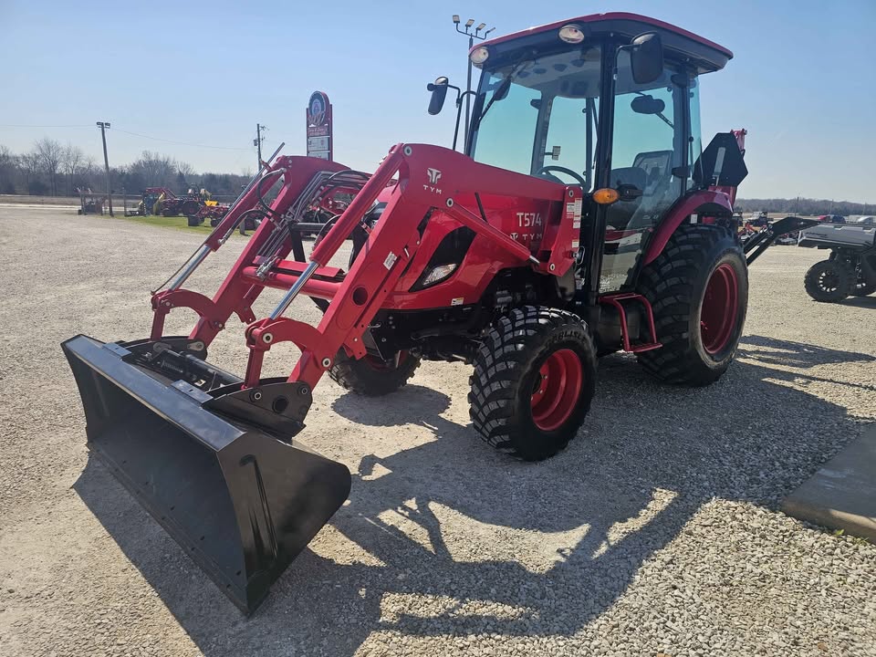 USED TYM T574HC--233 HOURS