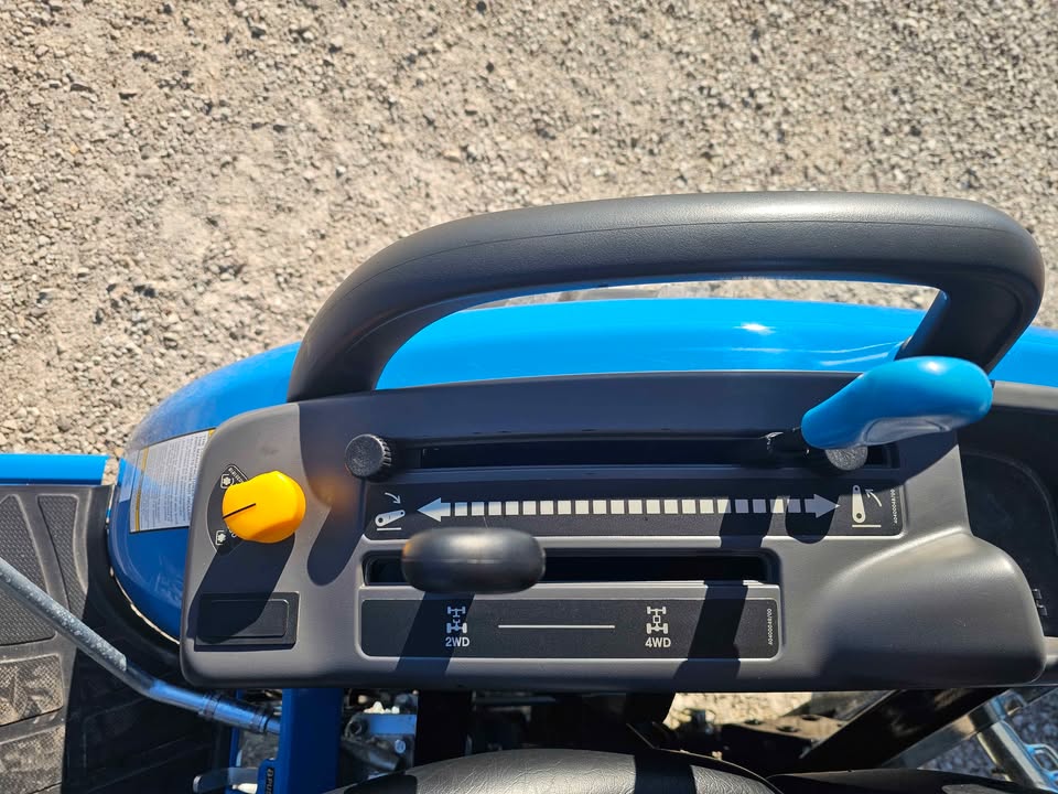 LS TRACTOR USED MT225S WITH 3RD FUNCTION!