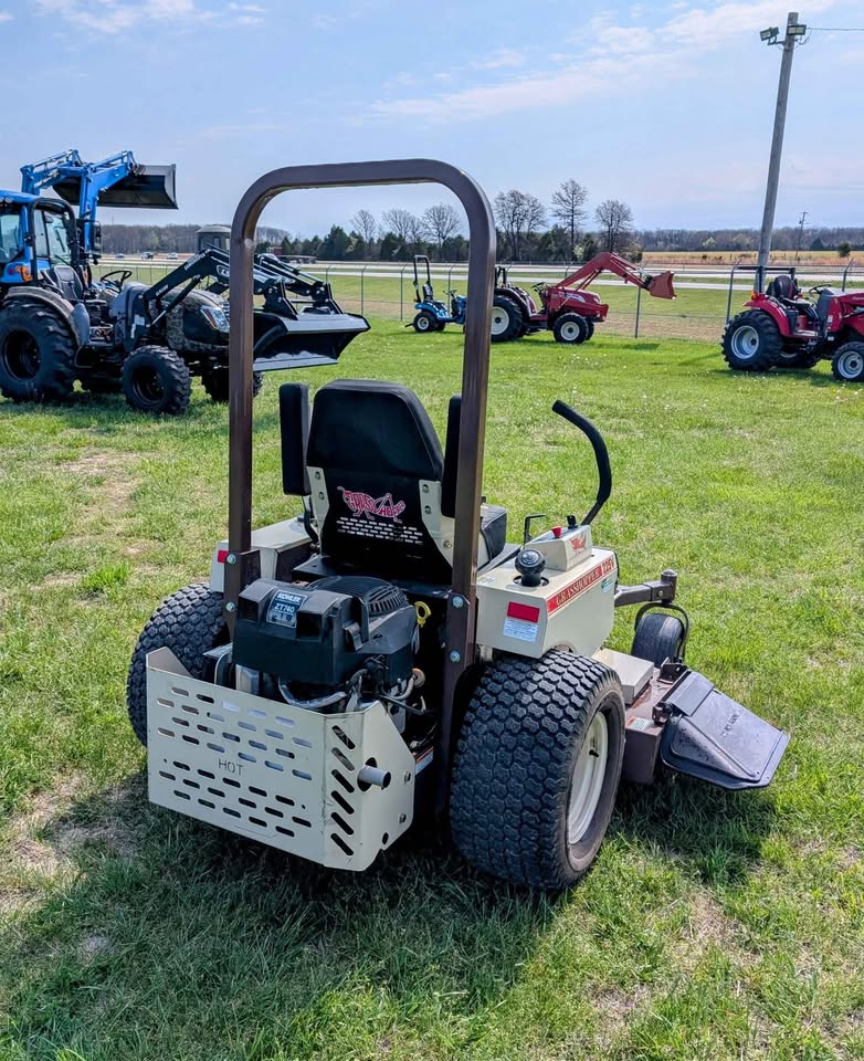 USED-Grasshopper 225V Zero Turn Mower